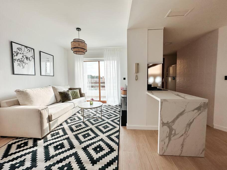 Precioso Apartamento Con Piscina Y Vistas Аликанте Екстериор снимка