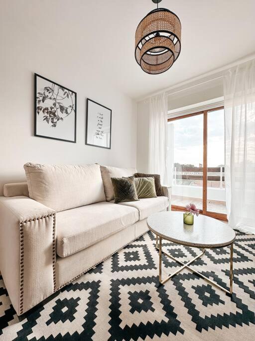 Precioso Apartamento Con Piscina Y Vistas Аликанте Екстериор снимка