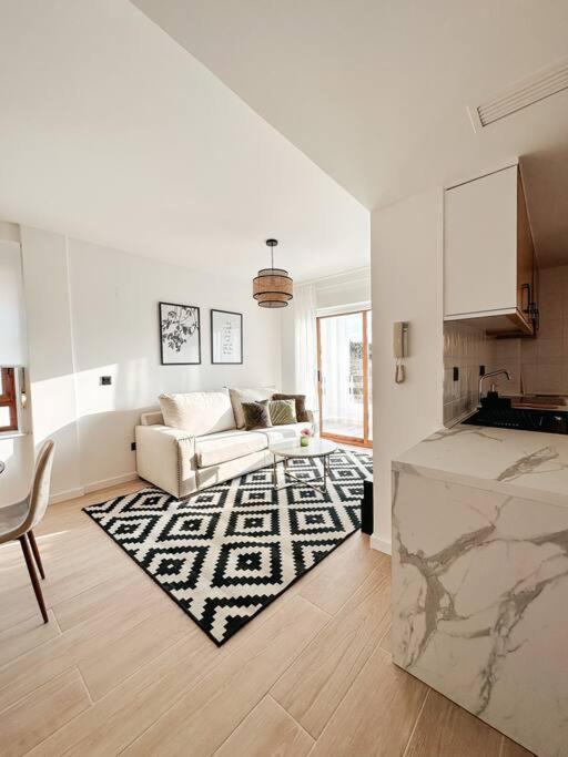 Precioso Apartamento Con Piscina Y Vistas Аликанте Екстериор снимка