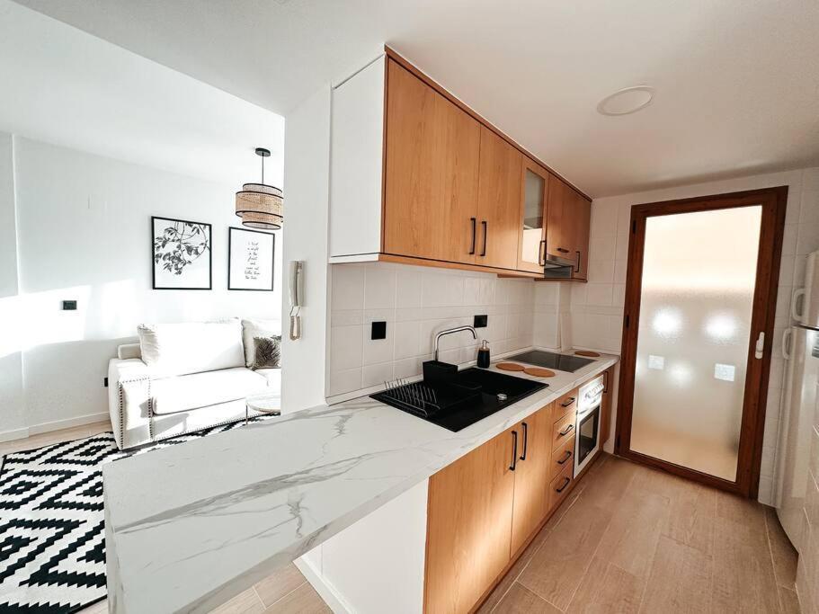 Precioso Apartamento Con Piscina Y Vistas Аликанте Екстериор снимка